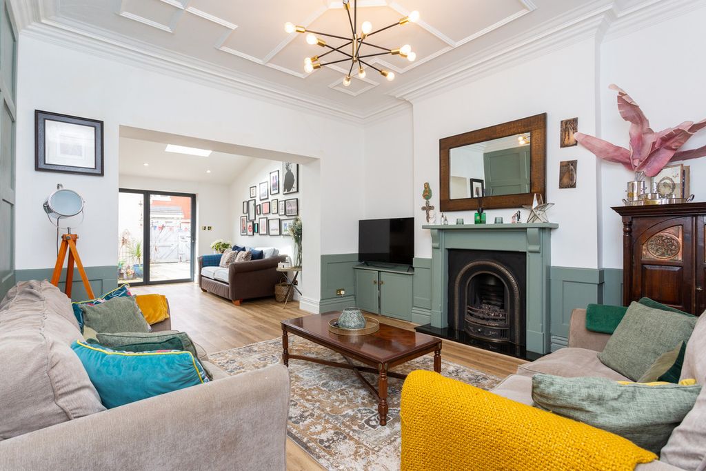 6 bed semi-detached house for salePark Road, Lytham St Annes FY8
