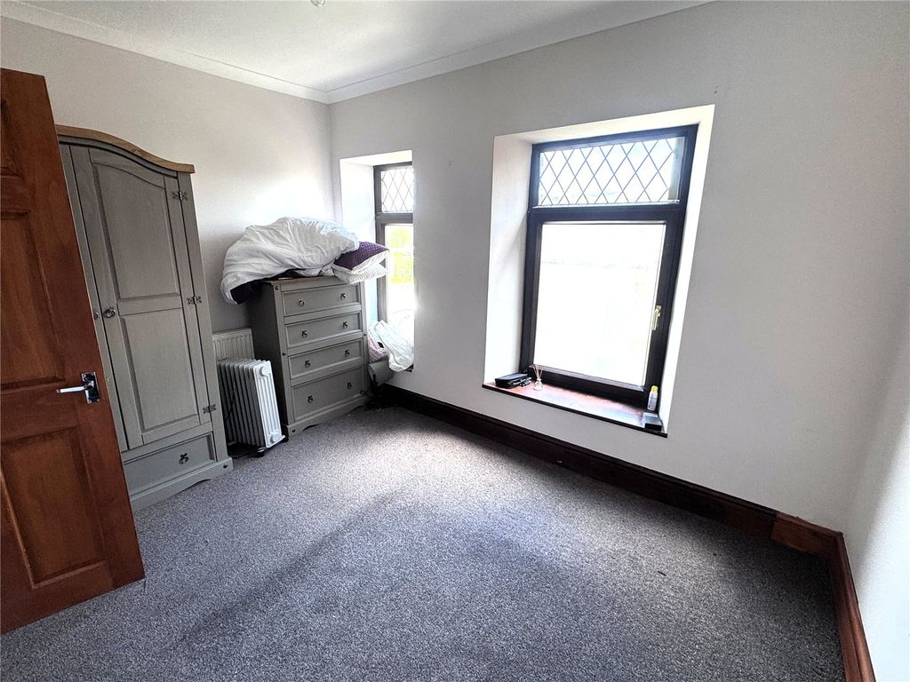 Additional image 7 of 2 bed flat for saleWind Street, Ammanford, Carmarthenshire SA18