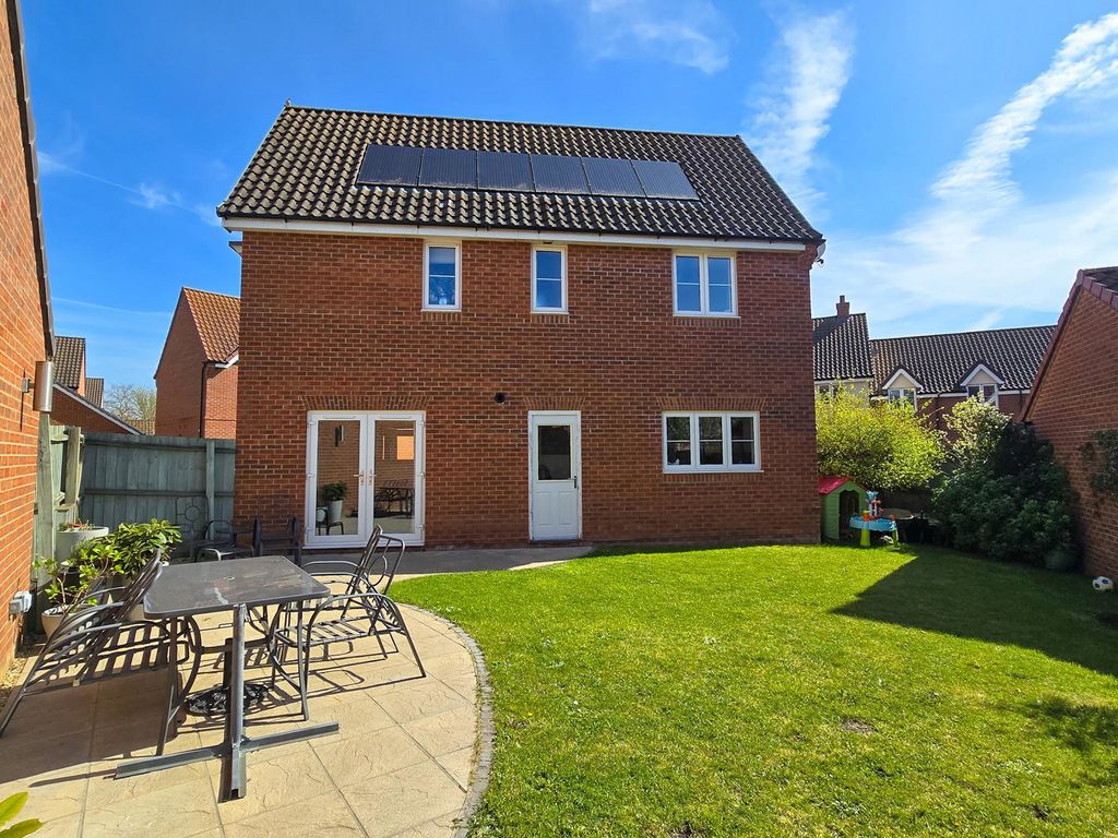Additional image 30 of 4 bed detached house for saleHarebell Road, Attleborough NR17