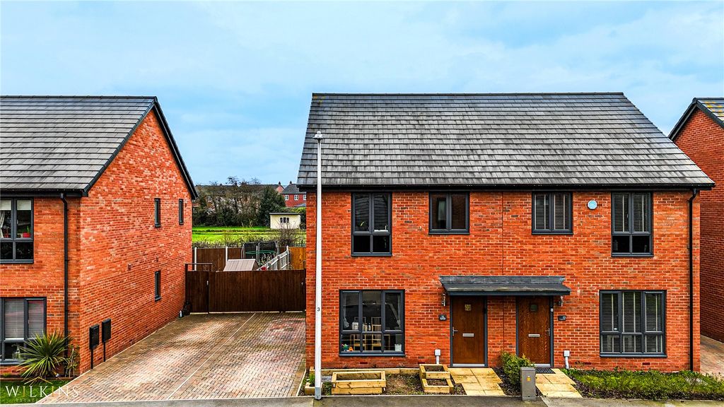 3 bed semi-detached house for saleFerrers Drive, Grendon, Atherstone, Warwickshire CV9