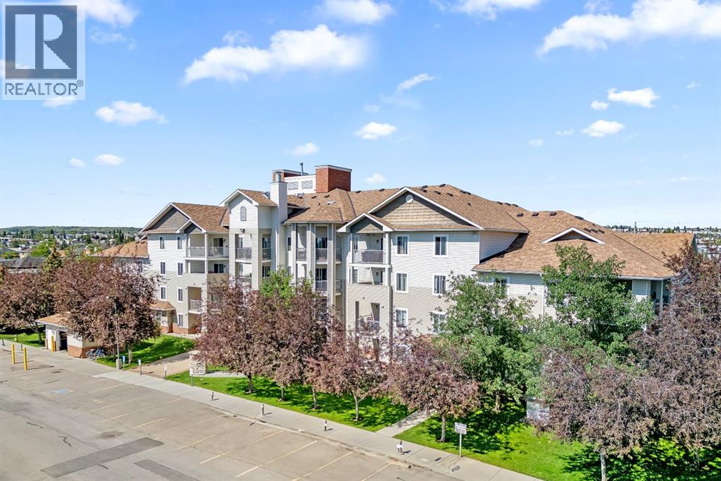 Additional image 2 of 16 Country Village Bay Northeast, Calgary, AB, T3K5Y9