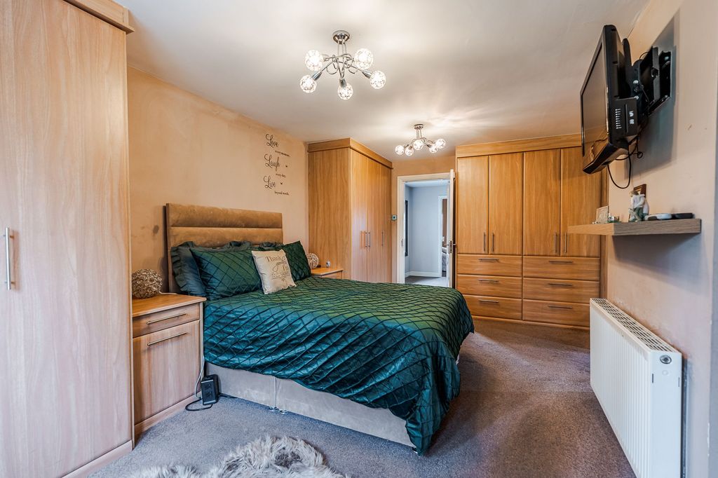 Additional image 17 of 6 bed detached house for saleLea Road, Batley WF17
