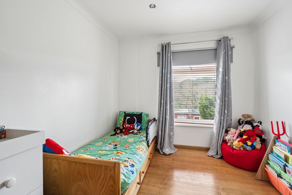 Additional image 10 of 4 bed terraced house for saleOn The Hill, Carpenders Park, Watford WD19