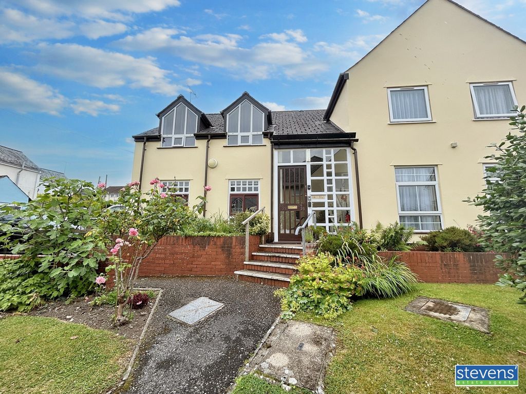 Additional image 3 of 2 bed flat for saleEast Street, Okehampton, Devon EX20