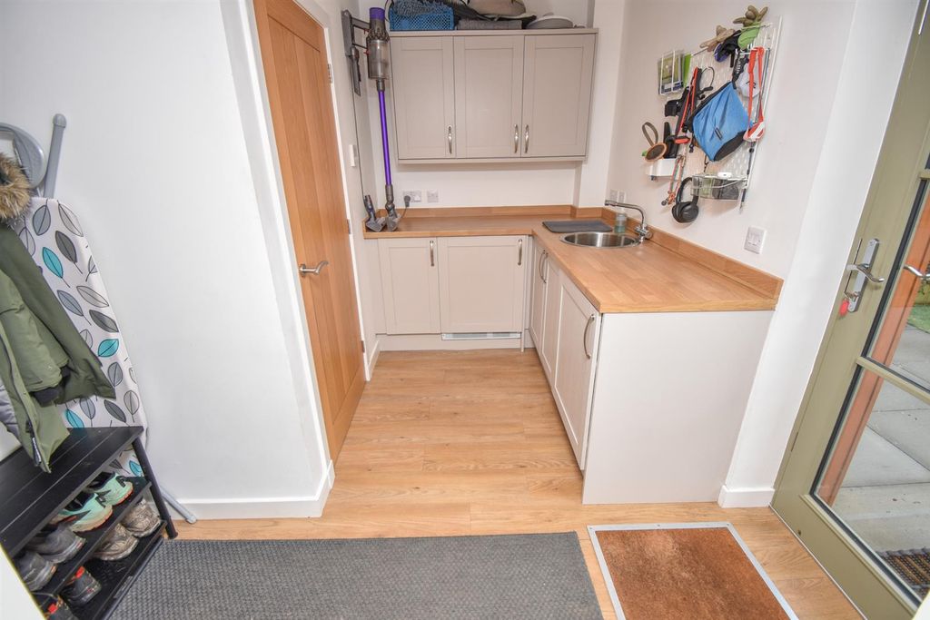 Additional image 8 of 4 bed detached house for sale25 The Glebe, Kiltarlity, Beauly IV4