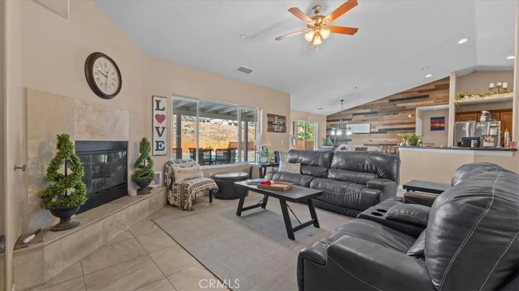 7860 Alston Ave, Hesperia, CA 92345 photo 5