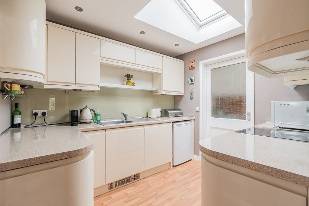 Additional image 11 of 4 bed bungalow for sale18 Cockburn Crescent, Edinburgh EH14
