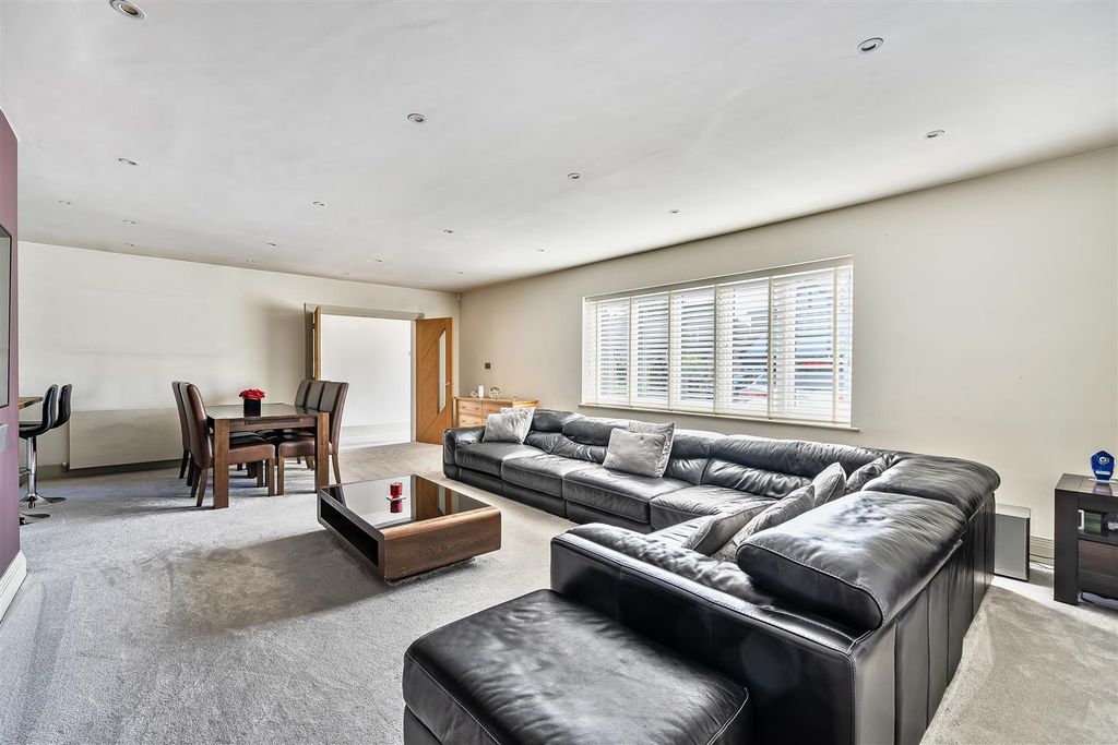 Additional image 4 of 4 bed detached house for saleWest Farm Close, Ashtead KT21