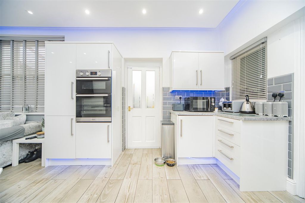 Additional image 13 of 4 bed terraced house for saleCharles Place, Barry CF62