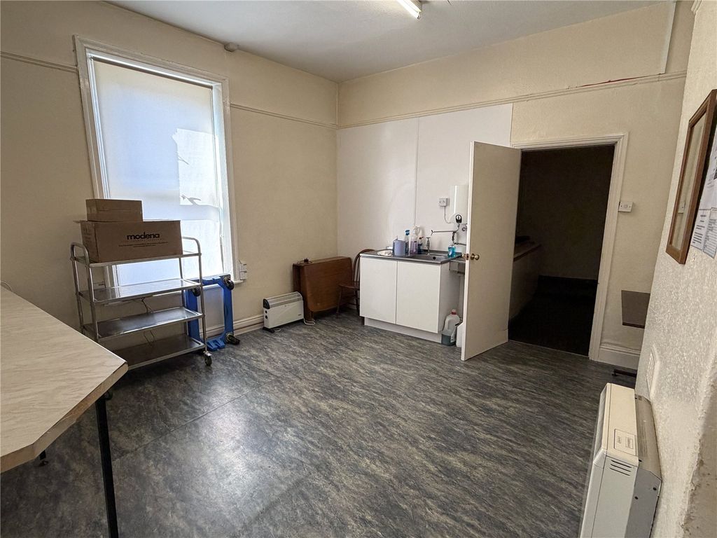 Additional image 7 of 1 bed flat for saleBellgarth Road, Carlisle, Cumbria CA2