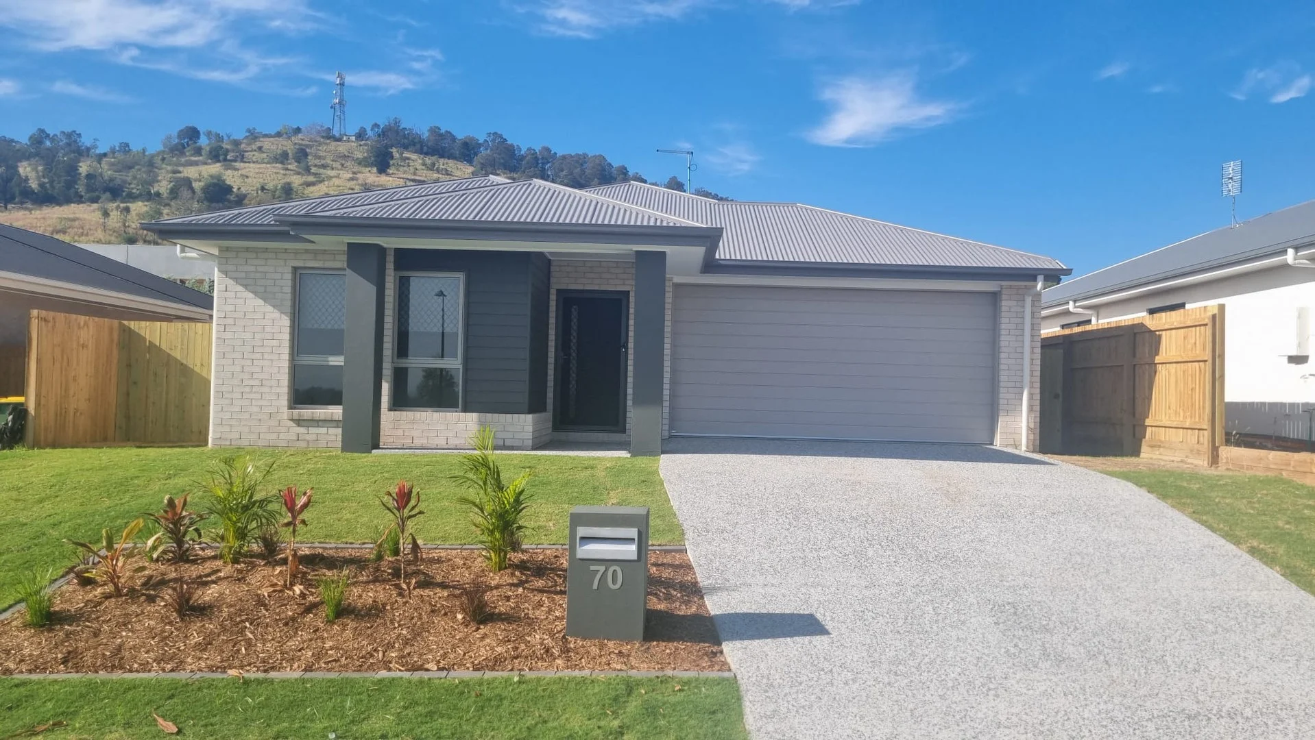 70 Barcoo Dr, Plainland QLD 4341