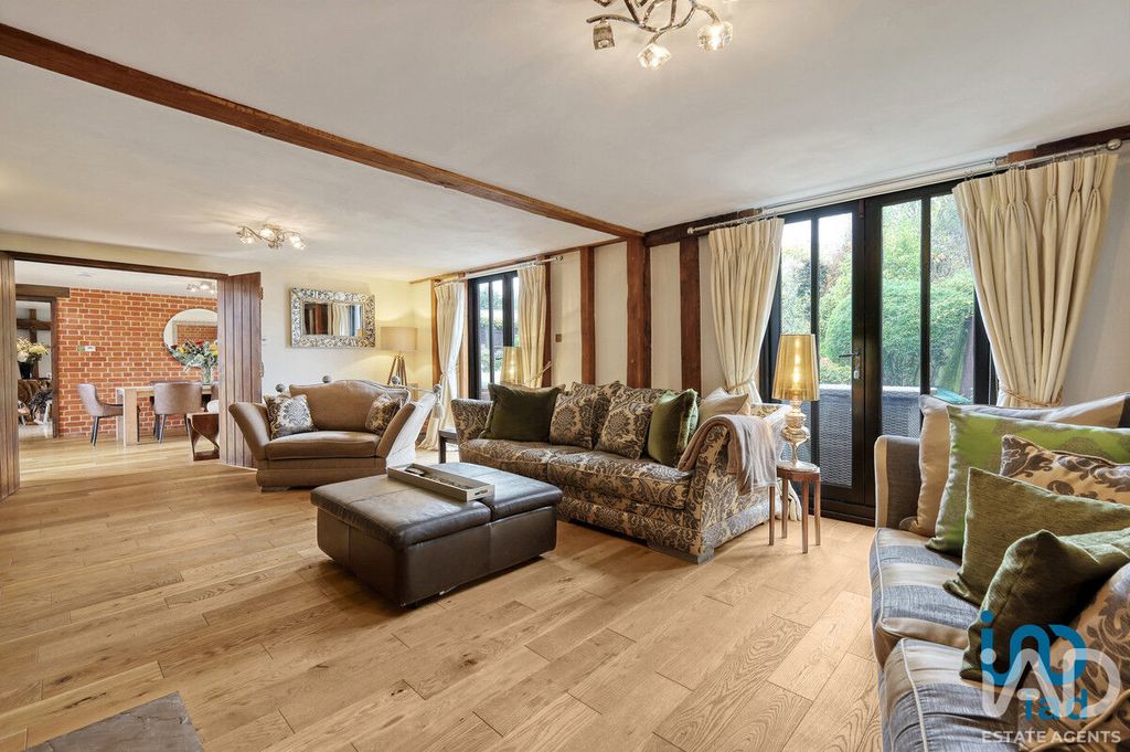 5 bed barn conversion for salePond Lane Bentfield Road, Stansted CM24 photo 3