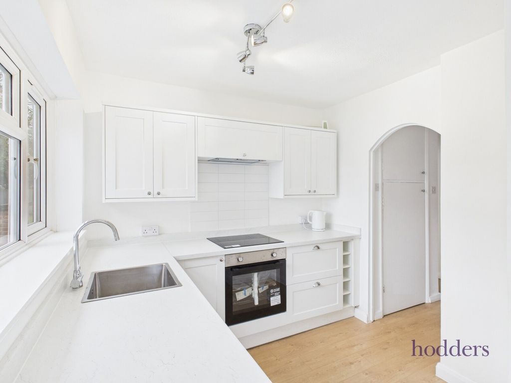 2 bed maisonette for saleNorthcote, Addlestone, Surrey KT15