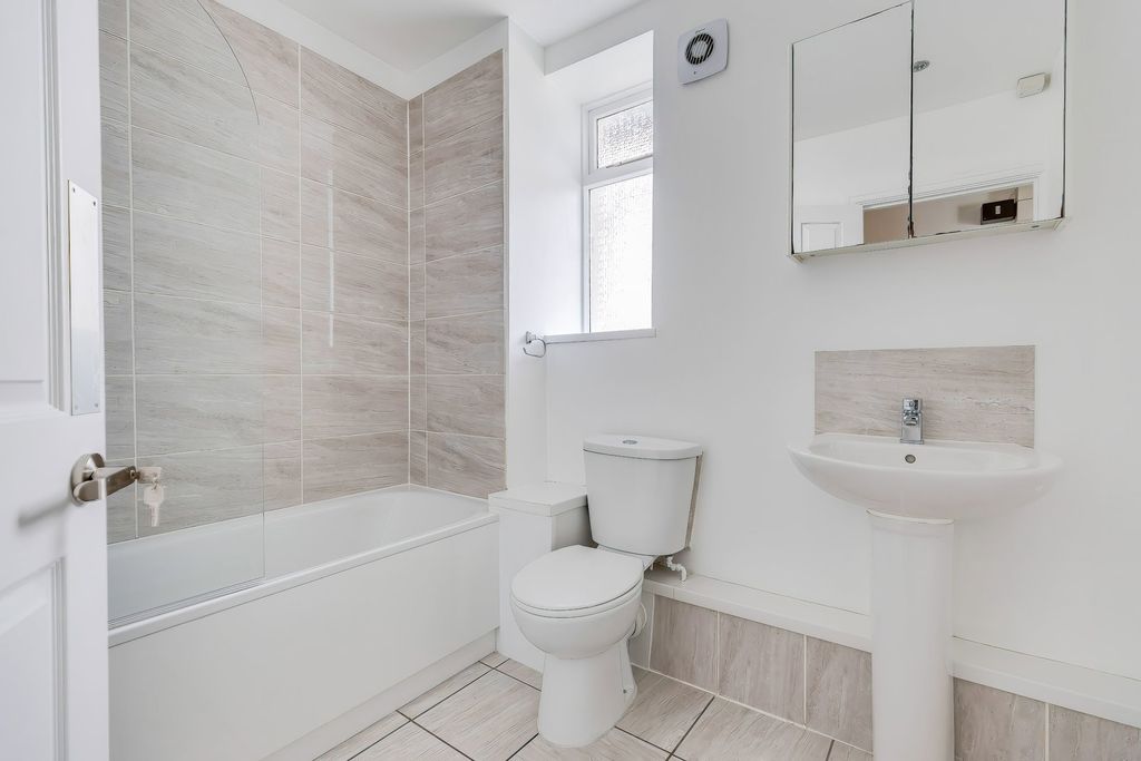 Additional image 7 of 1 bed flat for salePen-Y-Lan Road, Penylan, Cardiff CF23