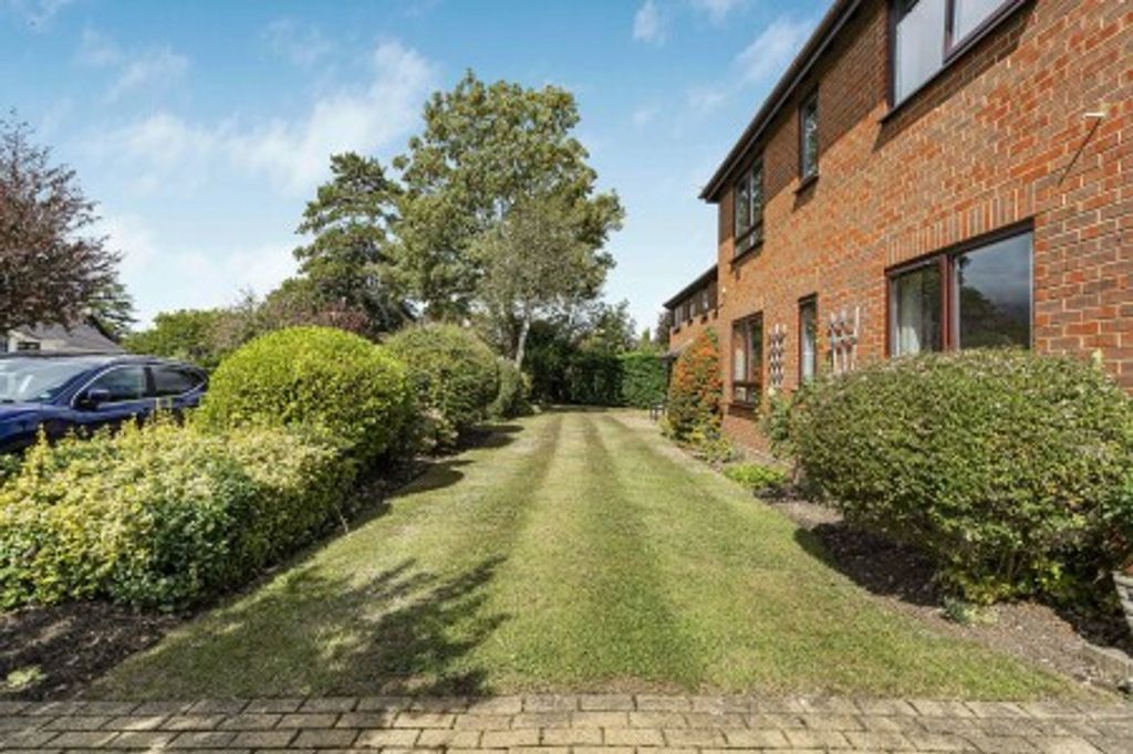 Additional image 9 of 1 bed property for saleGreville Park Road, Ashtead KT21