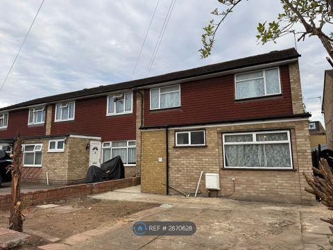 Leacroft Close, West Drayton UB7, Room to rent
