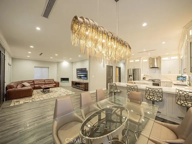 Additional image 24 of 430 N Parish Pl, Burbank, CA 91506