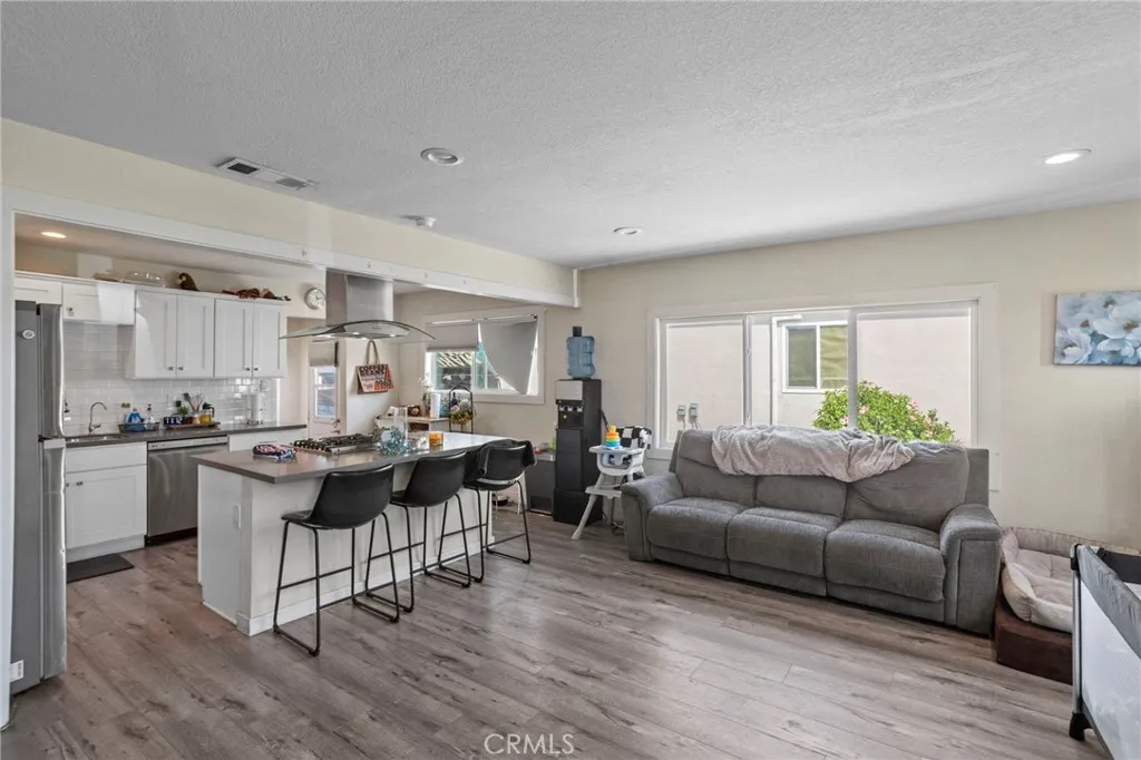 Additional image 6 of 333 N Vernon Ave, Azusa, CA 91702