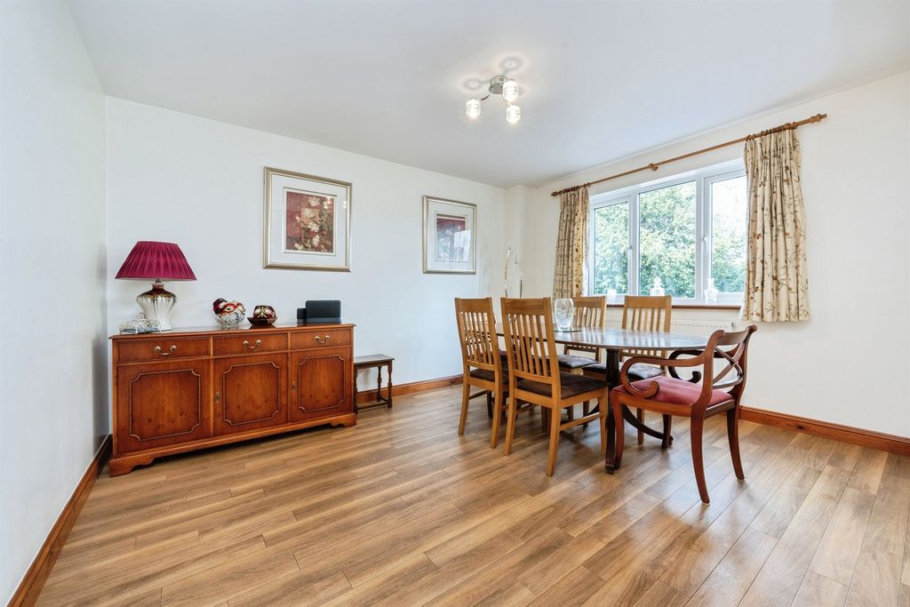 Additional image 6 of 4 bed detached house for saleSchool Lane, Weston Turville, Aylesbury HP22