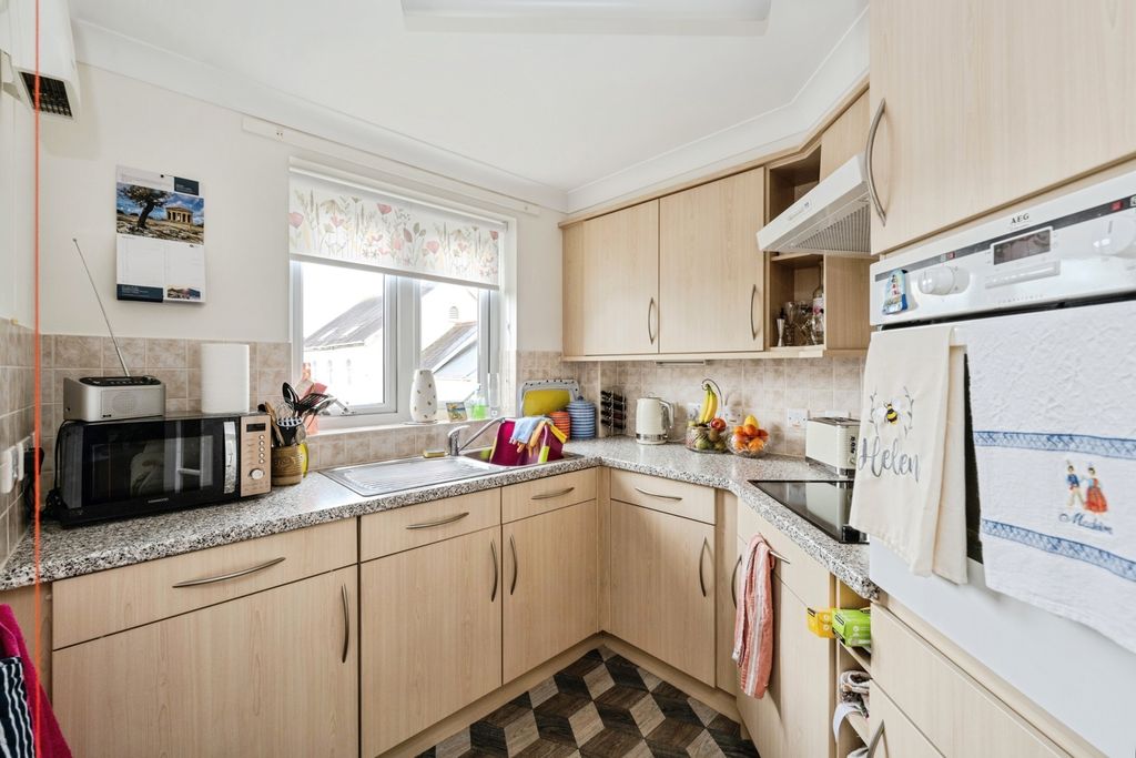 Additional image 3 of 1 bed flat for saleAlexandra Road, Gorseinon, Swansea SA4
