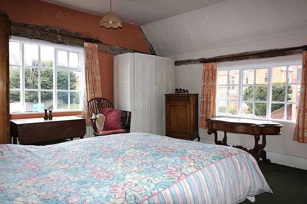 Additional image 8 of 4 bed terraced house for saleHenley Street, Alcester B49