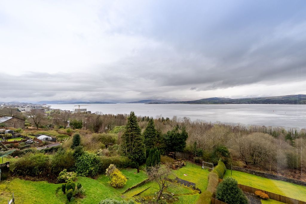 Additional image 4 of 2 bed flat for saleAuchinleck Terrace, Port Glasgow PA14
