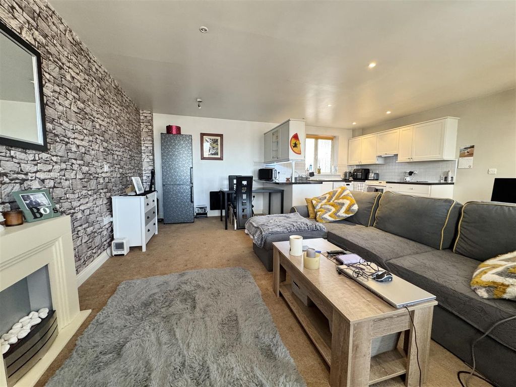 Additional image 5 of 2 bed flat for saleMardale Road, Penrith CA11
