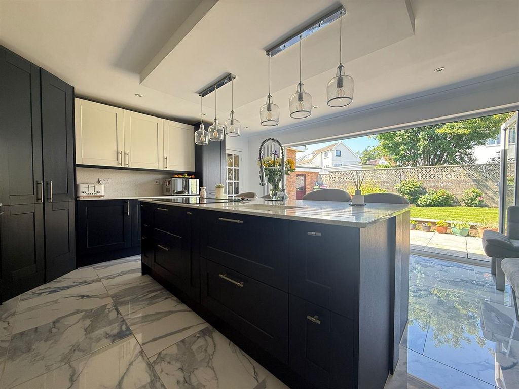 Additional image 9 of 5 bed detached bungalow for saleLlwyn Y Bryn, Ammanford SA18