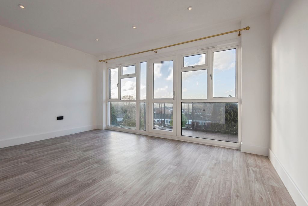 Additional image 7 of 2 bed maisonette for saleWestern Way, Letchworth Garden City SG6