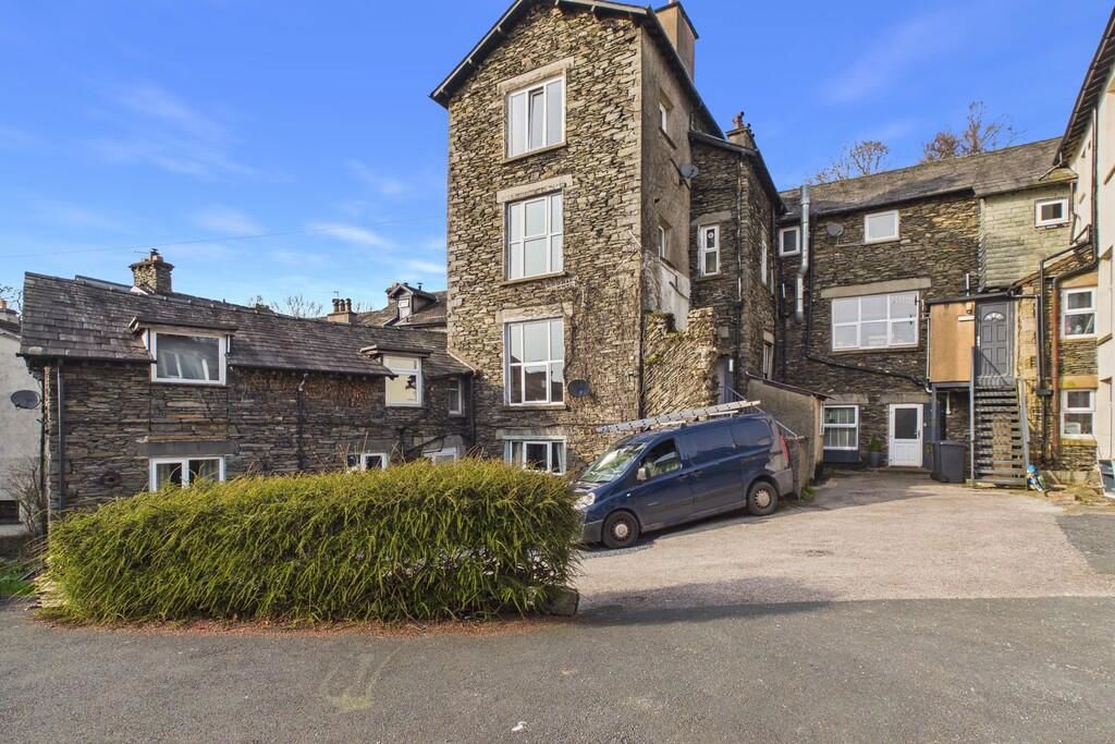 1 bed flat for saleChurch Street, Windermere LA23