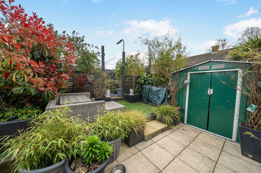 Additional image 18 of 3 bed terraced house for saleDartmouth Walk, Basingstoke RG22