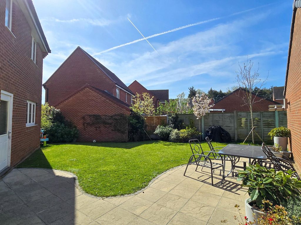 Additional image 3 of 4 bed detached house for saleHarebell Road, Attleborough NR17