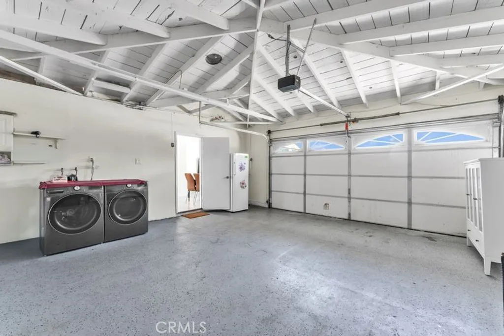 1681 E La Deney Dr, Ontario, CA 91764