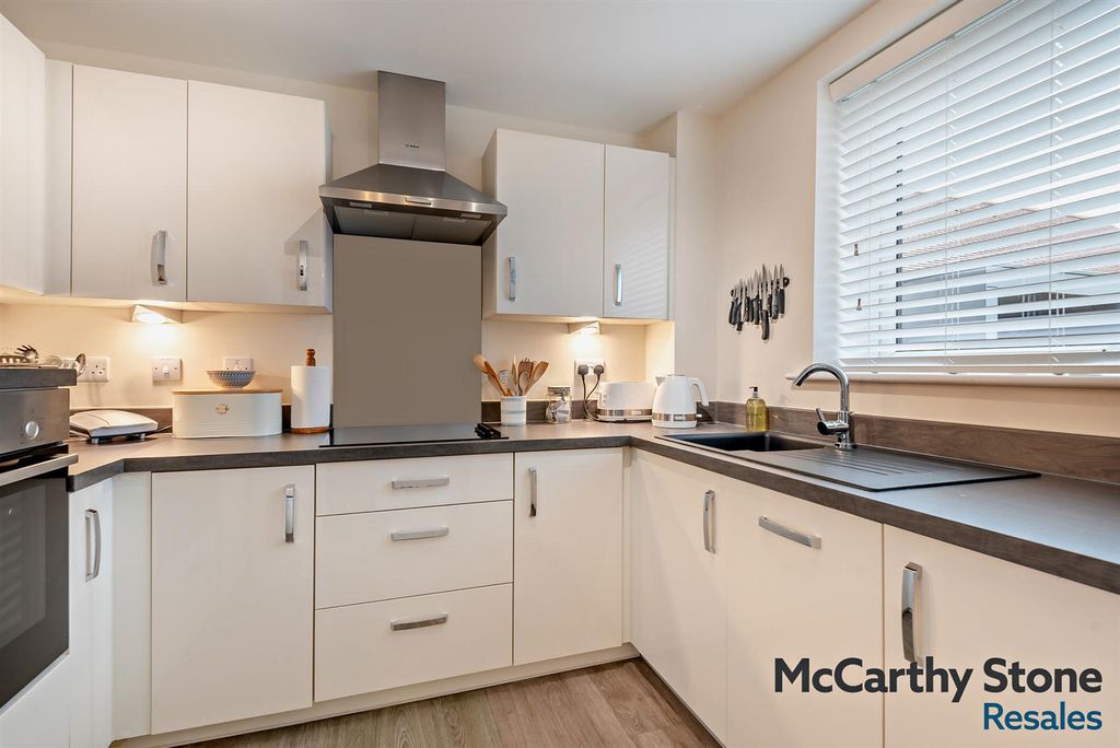 Additional image 5 of 1 bed flat for saleWayfarer Place, The Dean, Alresford SO24