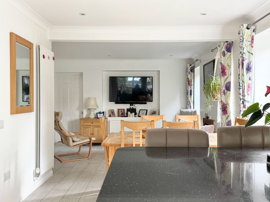 Additional image 6 of 4 bed detached house for saleMandelyns, Northchurch, Berkhamsted HP4
