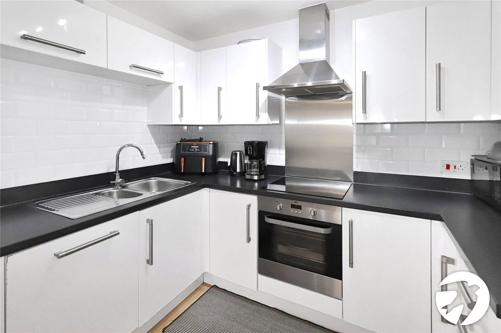 Additional image 11 of 2 bed flat for saleLittle Brights Road, Belvedere DA17