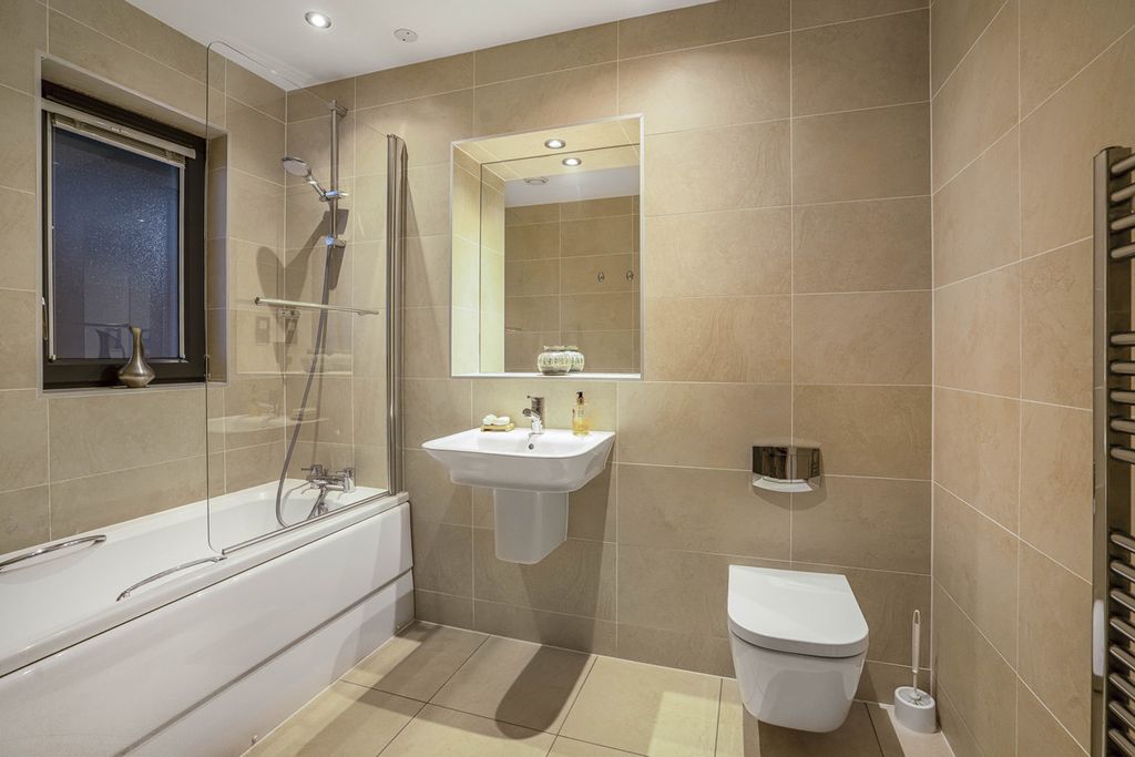 Additional image 6 of 2 bed flat for saleThe Old Gaol, Abingdon OX14