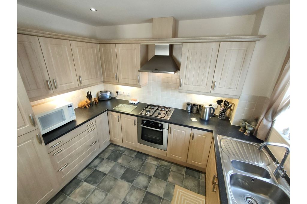 Additional image 7 of 2 bed flat for saleSwain Court, Darlington DL2