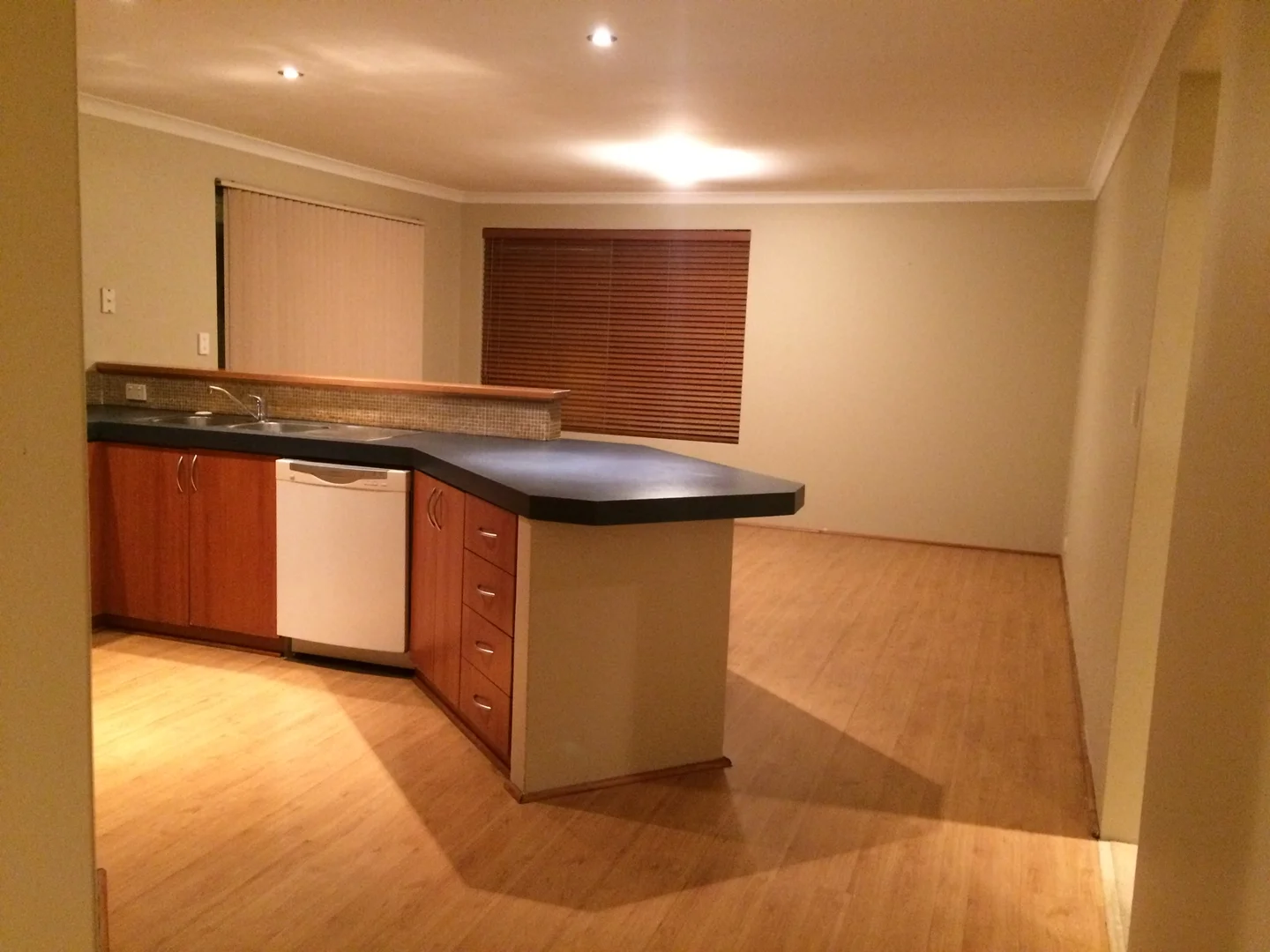 Additional image 3 of 10 Balaka Way, Queens Park WA 6107