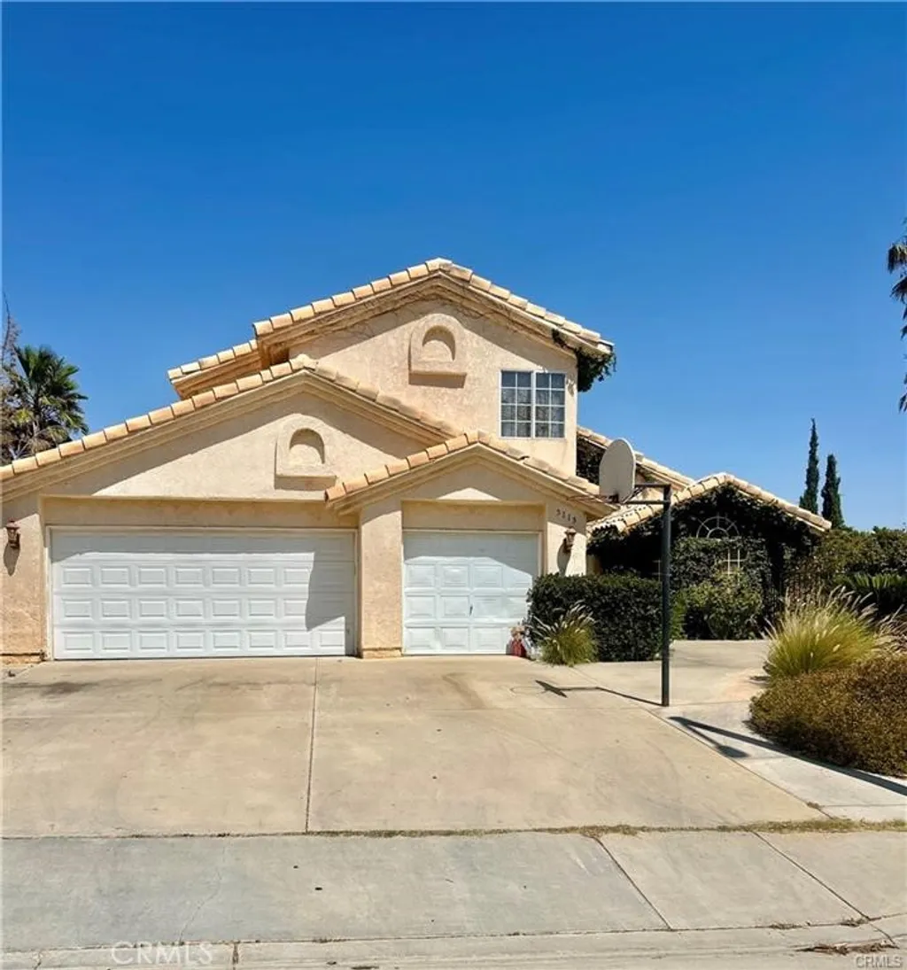 5115 Claro Way, Palmdale, CA 93551 photo 2