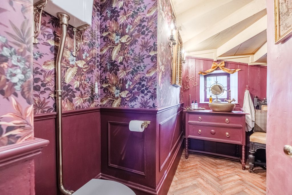 Additional image 7 of 4 bed town house for saleHowgate Road, Roberton, Biggar ML12