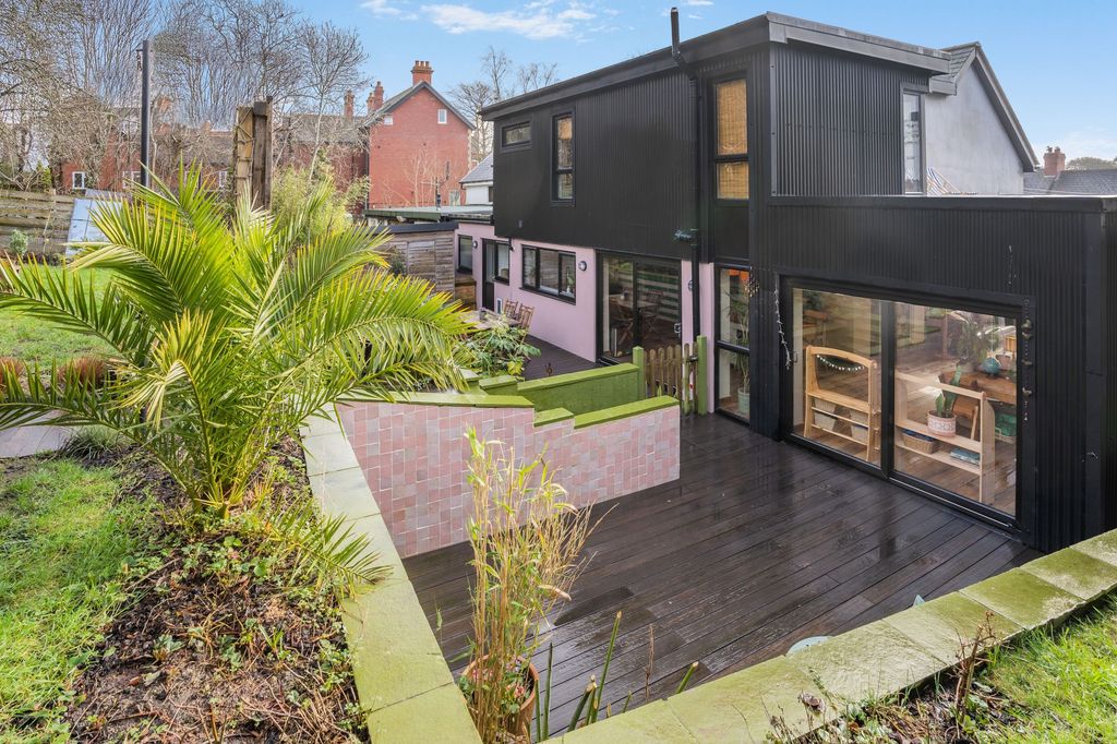 Additional image 32 of 4 bed semi-detached house for saleOld Village Road, Barry CF62