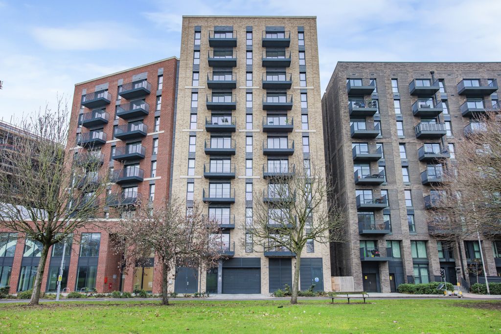 Additional image 12 of 3 bed flat for saleAbbey Road, Barking IG11