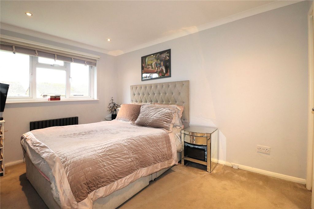 Additional image 6 of 3 bed semi-detached house for saleWoking, Surrey GU21