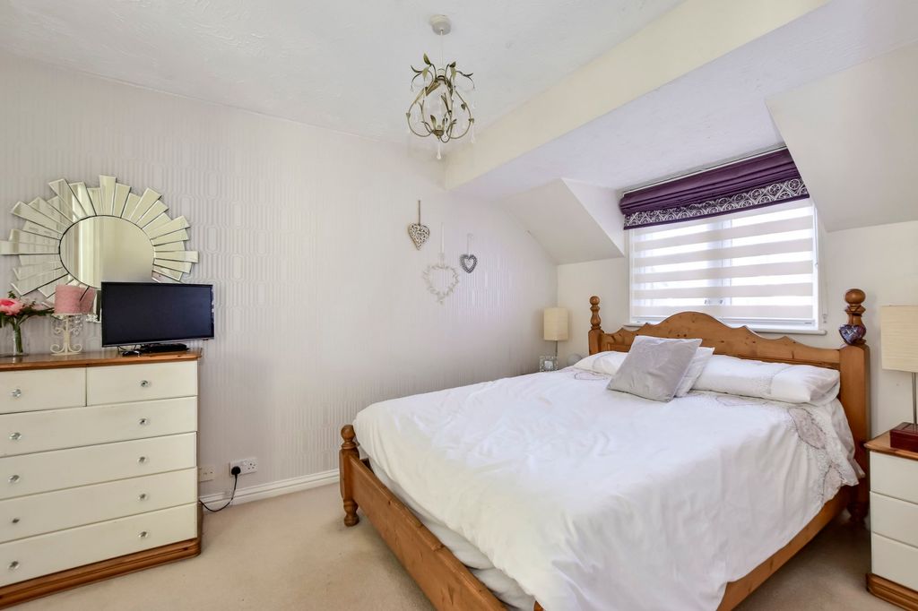 Additional image 9 of 4 bed end terrace house for saleLapwing Way, Abbots Langley WD5
