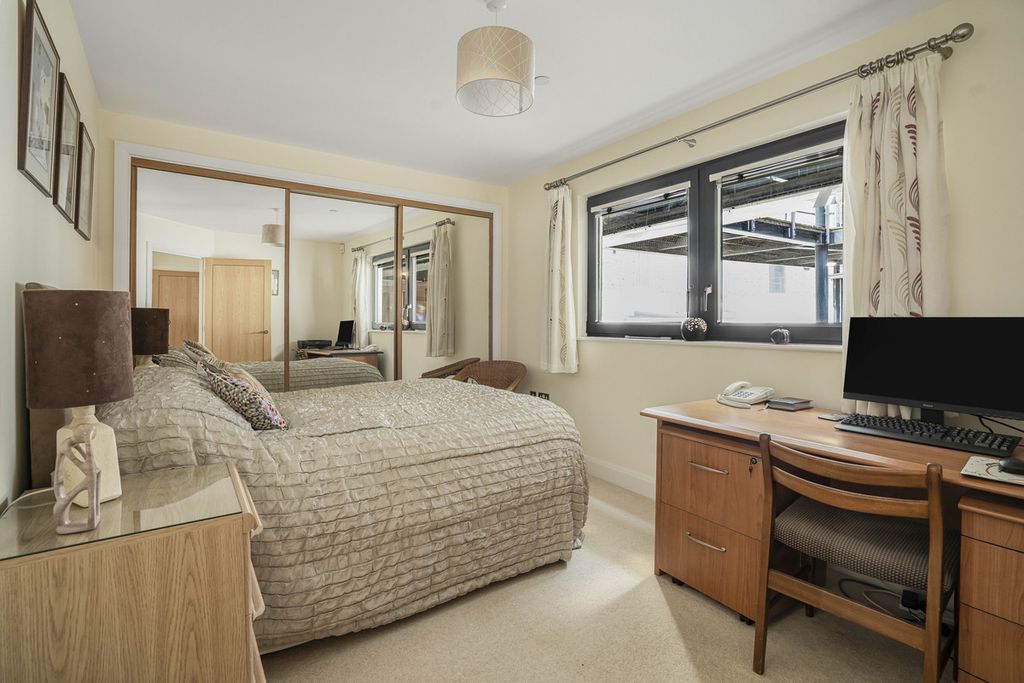 Additional image 12 of 2 bed flat for saleThe Old Gaol, Abingdon OX14