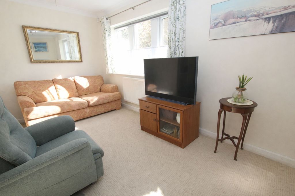 Additional image 6 of 3 bed flat for saleOxford Street, Todmorden OL14