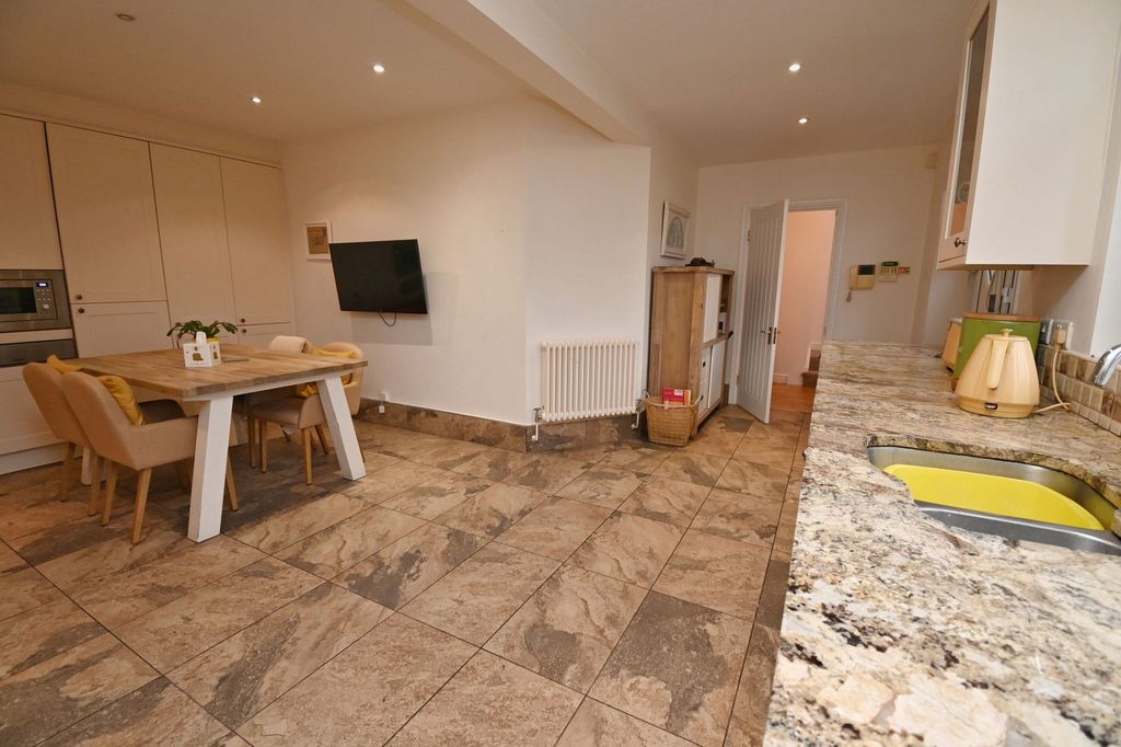 Additional image 14 of 5 bed country house for saleKingwell Road, Worsbrough, Barnsley S70