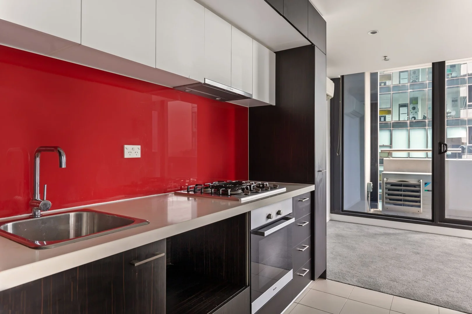 1907/8 Sutherland Street, Melbourne VIC 3000