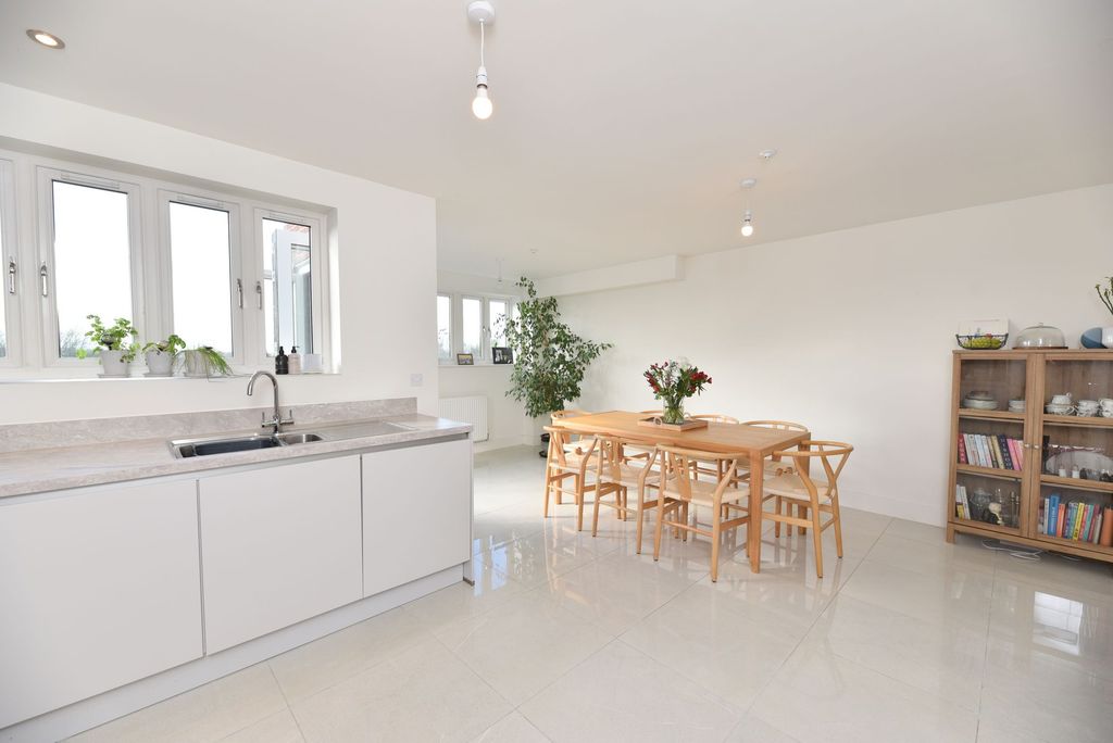 Additional image 5 of 4 bed semi-detached house for saleWharf Mews, Biggleswade SG18